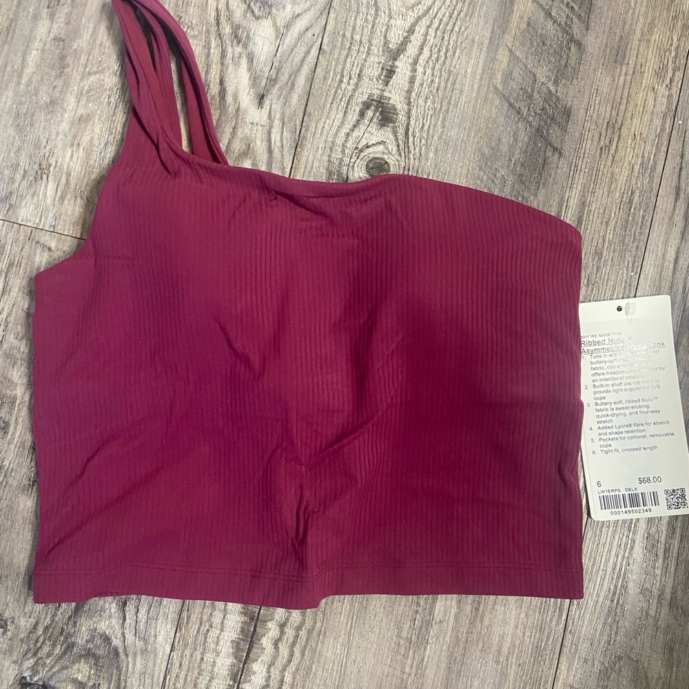 Lululemon tank top